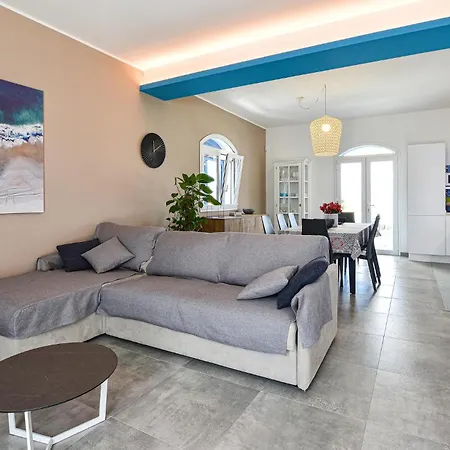 Cozy In With Wifi Holiday home Partinico